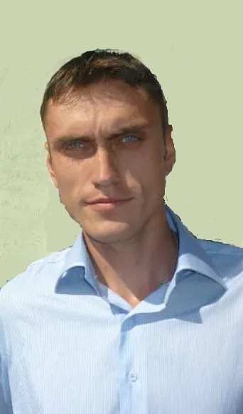 Сахаров Алексей Владиславович.